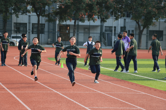西安北大新世纪学校“特色体育”：打造健康体魄，培养未来精英