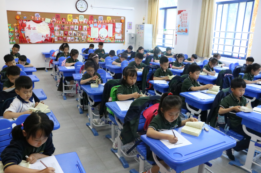 激发兴趣，夯实基础——小学一年级查字典比赛