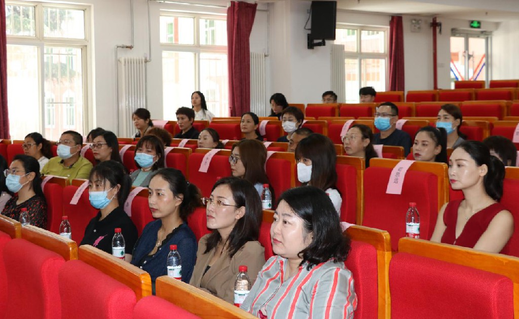 责任督学进校园，常规督导助提升
